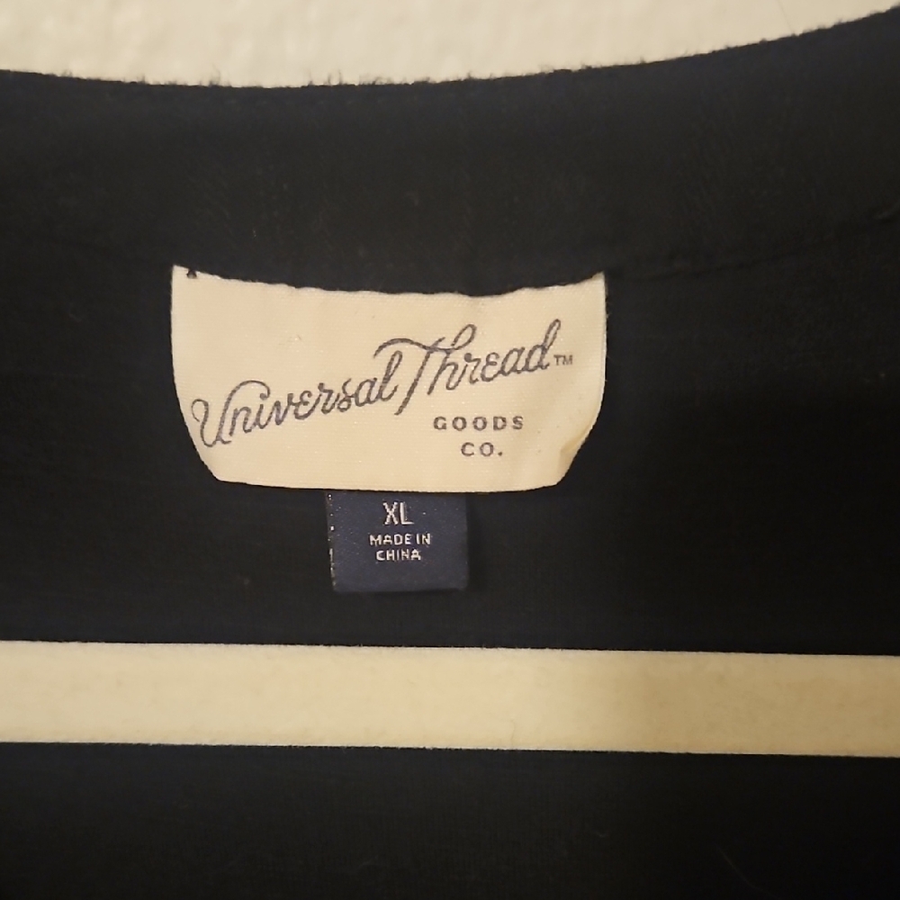 Universal Thread Black Button-Front Blouse - Picture 2 of 6